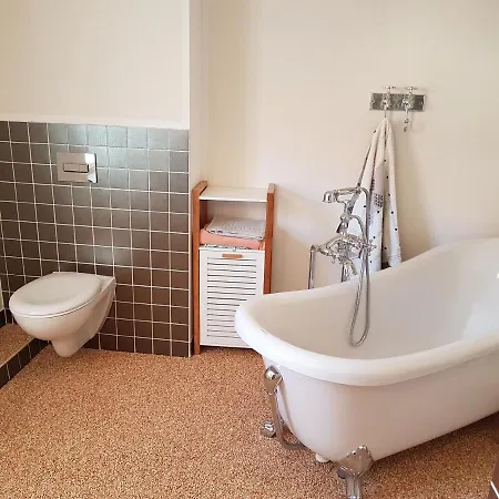 Modernes Wohnen Im Alten 1 Daire *