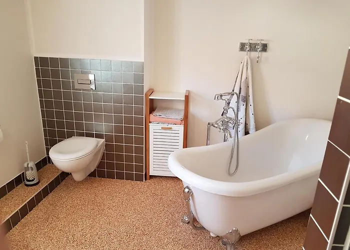 Modernes Wohnen Im Alten 1 Lägenhet *